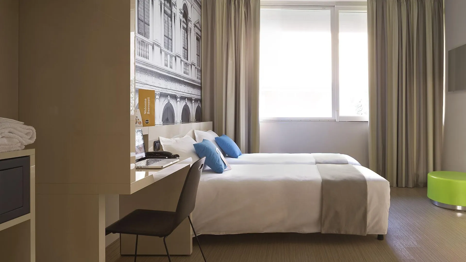 B&B Hotel Milano Cenisio Garibaldi 3*, Милан Италия