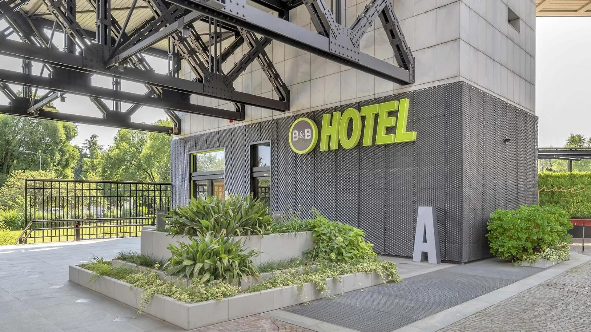 B&B Hotel Milano Cenisio Garibaldi Милан