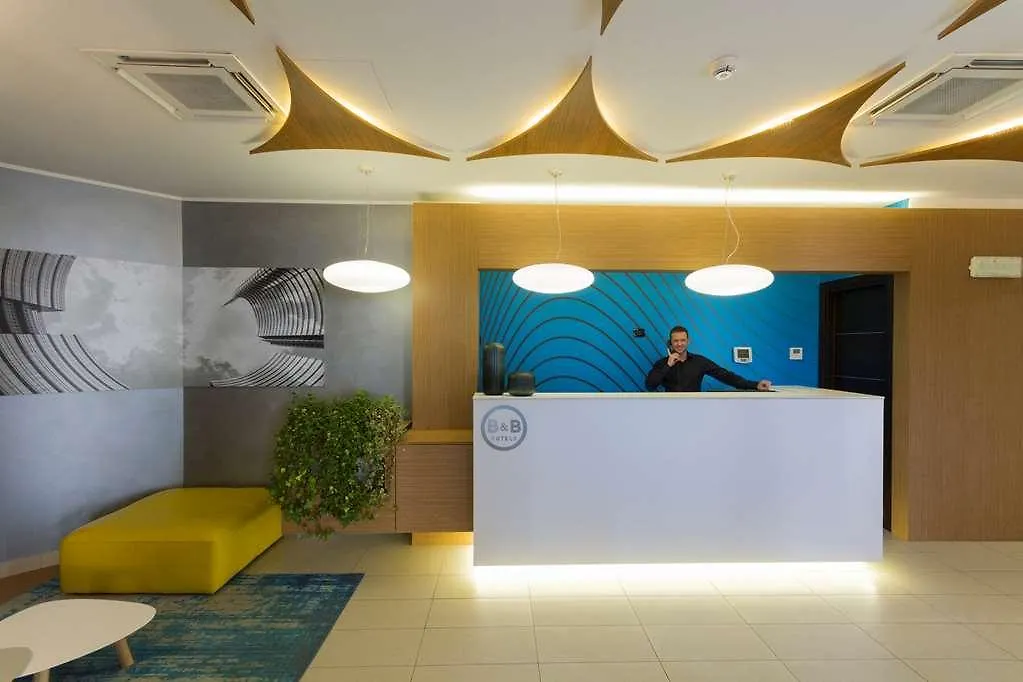 B&B Hotel Milano Cenisio Garibaldi 3*, מילאנו איטליה